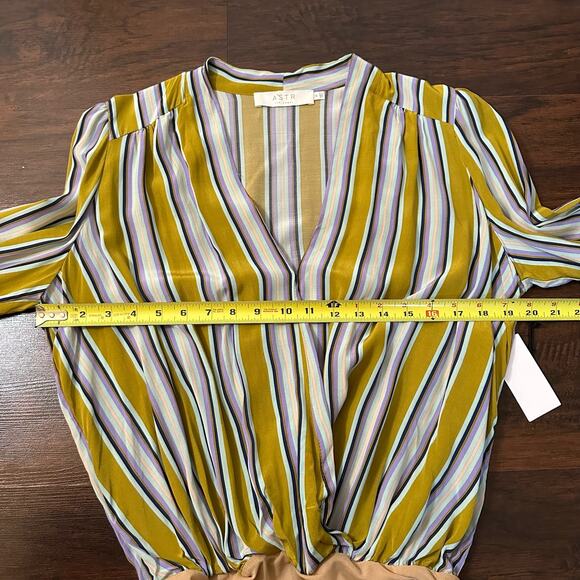ASTR the Label green striped long sleeve bodysuit size M NWT - Picture 10 of 11